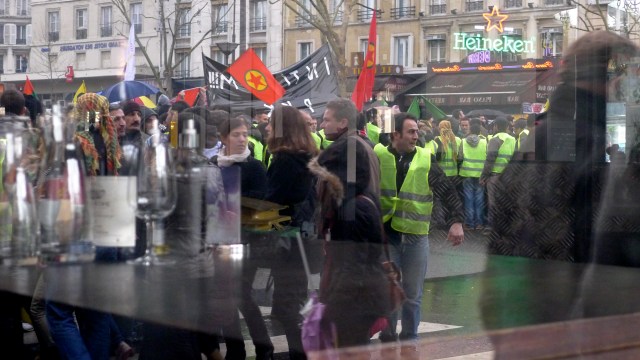 Manif à Paris 10e, 11 janvier 2013 © Helen Doyle