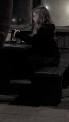 Pendant que...© Helen Doyle 2013 Pendant que...© Helen Doyle 2013