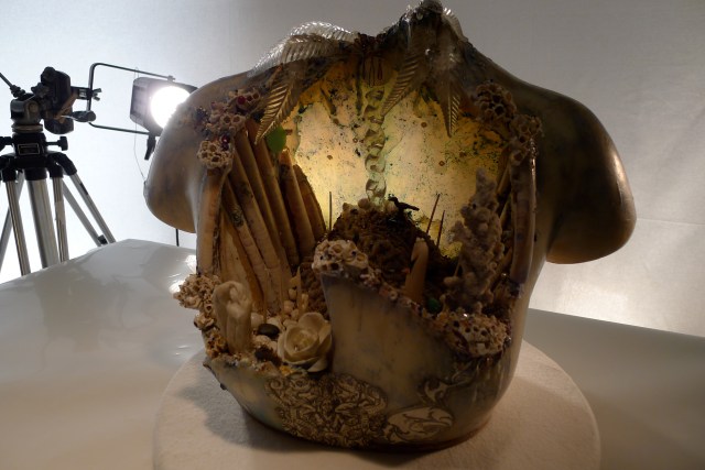 Autre tournure ...un nouveau relief © Helen Doyle 2014 P1080086