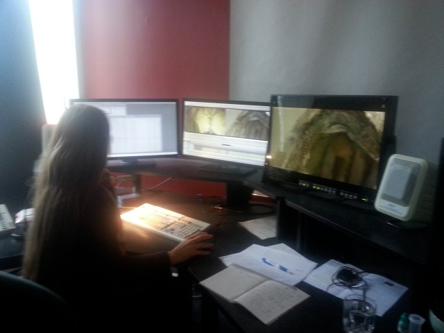 L'artiste dans son for / fort intérieur. Sophie Guérin au montage © Helen Doyle 2014 20140815_160944